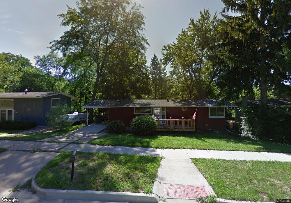 1736 Traver Rd, Ann Arbor, MI 48105 - photo 1