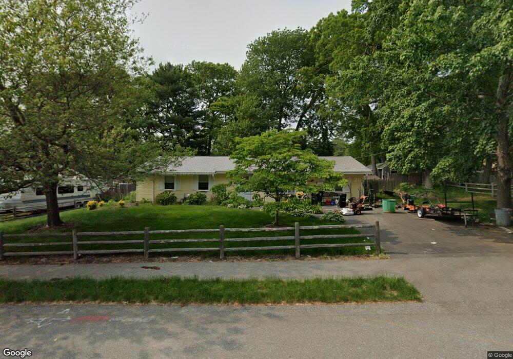 176 Geralynn Dr, Brockton, MA 02302 - photo 1