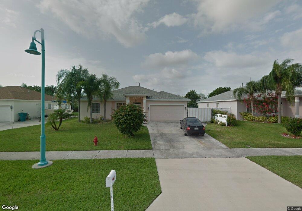 720 Martin Luther King jr Blvd, Boynton Beach, FL 33435 - photo 1