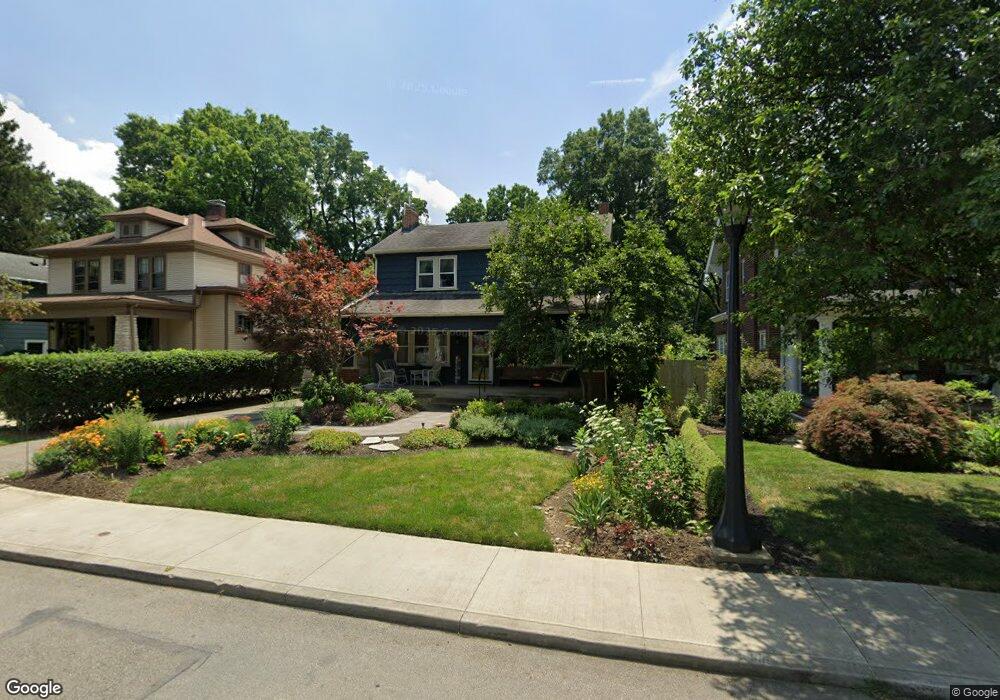 259 W Kenworth Rd, Columbus, OH 43214 - photo 1