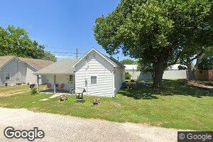 343 Tremont St, Barry, IL 62312