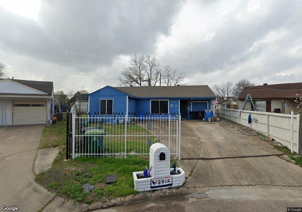 2916 Charter Oaks Dr, Houston, TX 77093 - photo 1