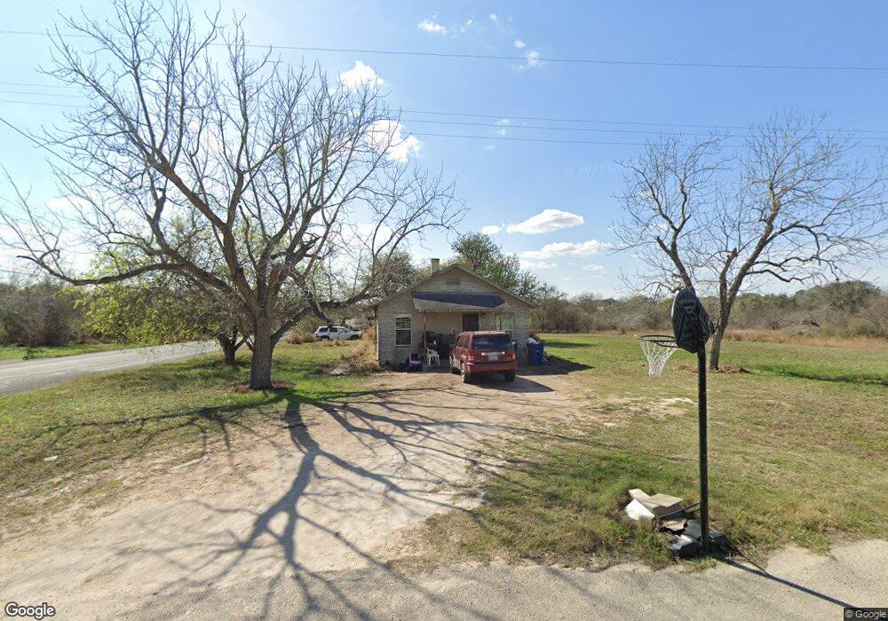 1501 N San Antonio Ave, Beeville, TX 78102 - photo 1