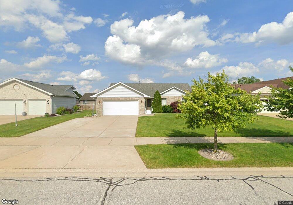 565 Rose Bush Ln, Dyer, IN 46311 - photo 1