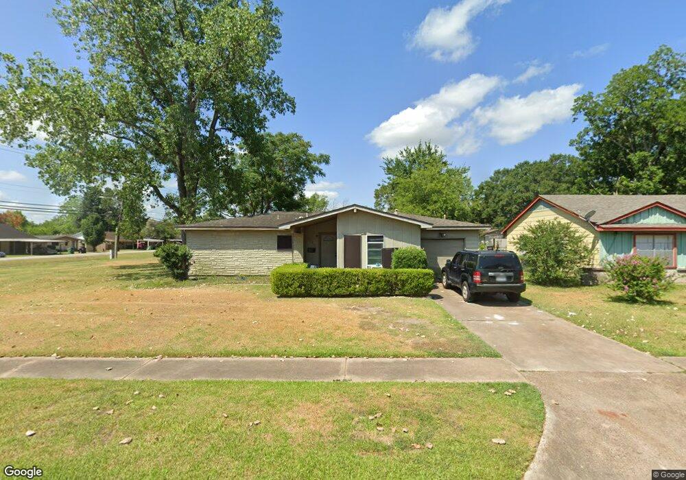 10218 Fonville Dr, Houston, TX 77075 - photo 1