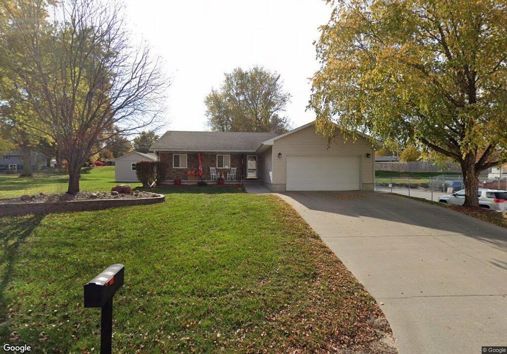 200 E Nishna Rd, Shenandoah, IA 51601 - photo 1