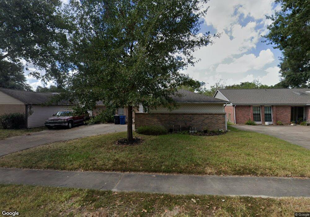 8703 Wildforest Dr, Houston, TX 77088 - photo 1