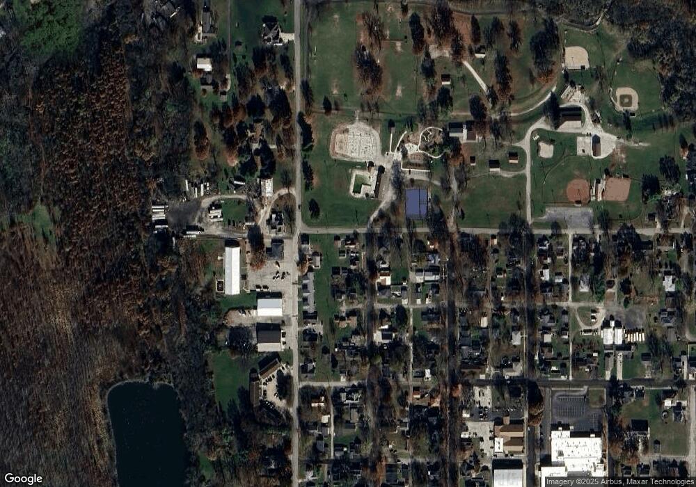 1321 3rd St, Covington, IN 47932 - photo 1