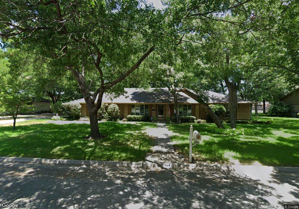 904 Aspen Rd, Gainesville, TX 76240 - photo 1