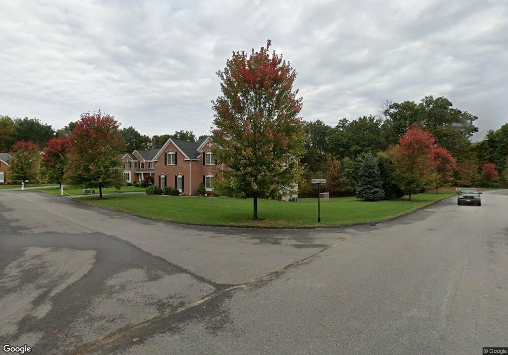 2 Holly Crescent, Hopewell Junction, NY 12533 - photo 1