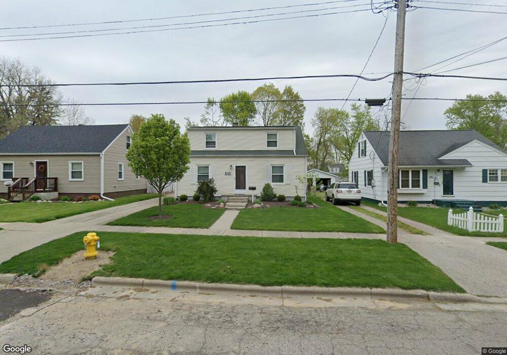 652 Lenawee St, Adrian, MI 49221 - photo 1