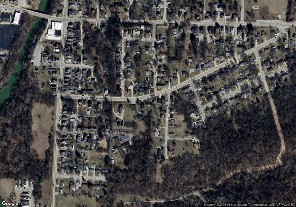 805 Fielding Rd, Sidney, OH 45365 - photo 1