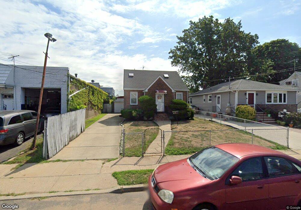 11 Commonwealth St, Franklin Square, NY 11010 - photo 1