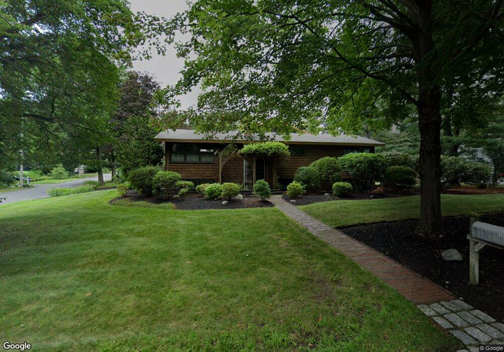 15 Thornberry Rd, Winchester, MA 01890 - photo 1