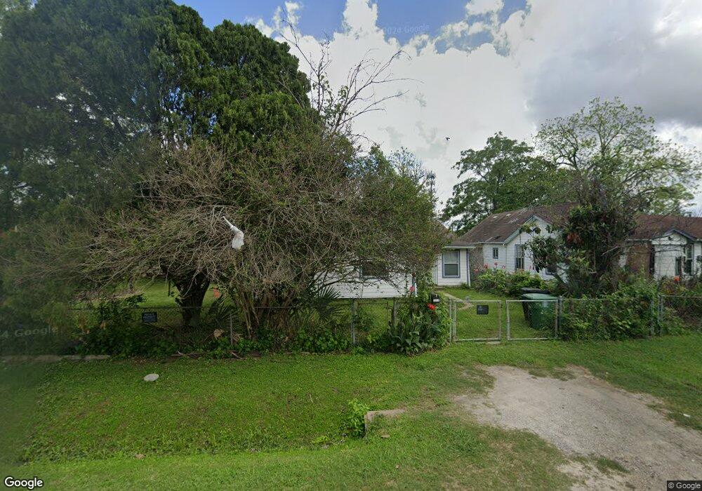 1197 Norham St, Houston, TX 77022 - photo 1