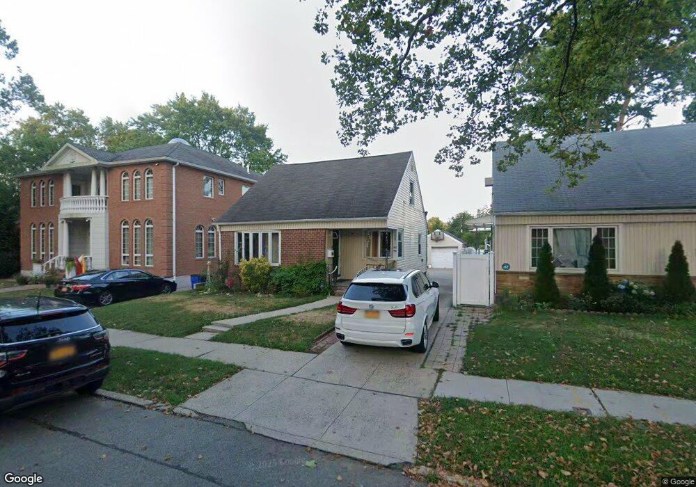 82-40 242nd St, Jamaica, NY 11426 - photo 1