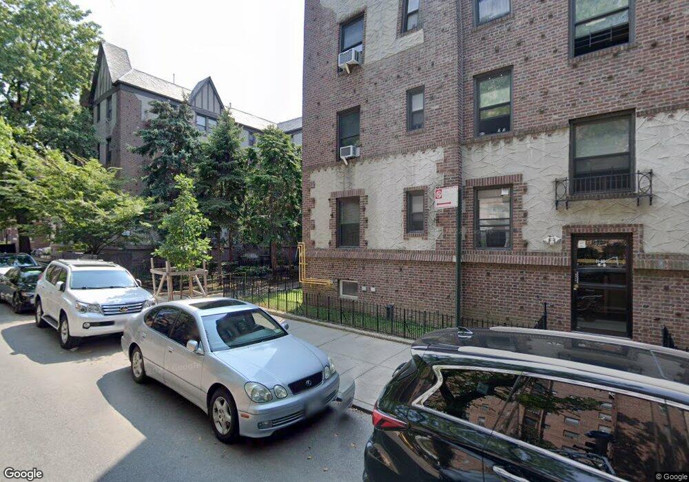 6140 Saunders St unit C21, Rego Park, NY 11374 - photo 1
