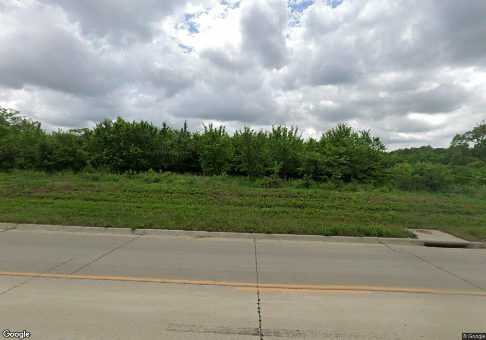 5116 SW Wenger St, Topeka, KS 66609 - photo 1