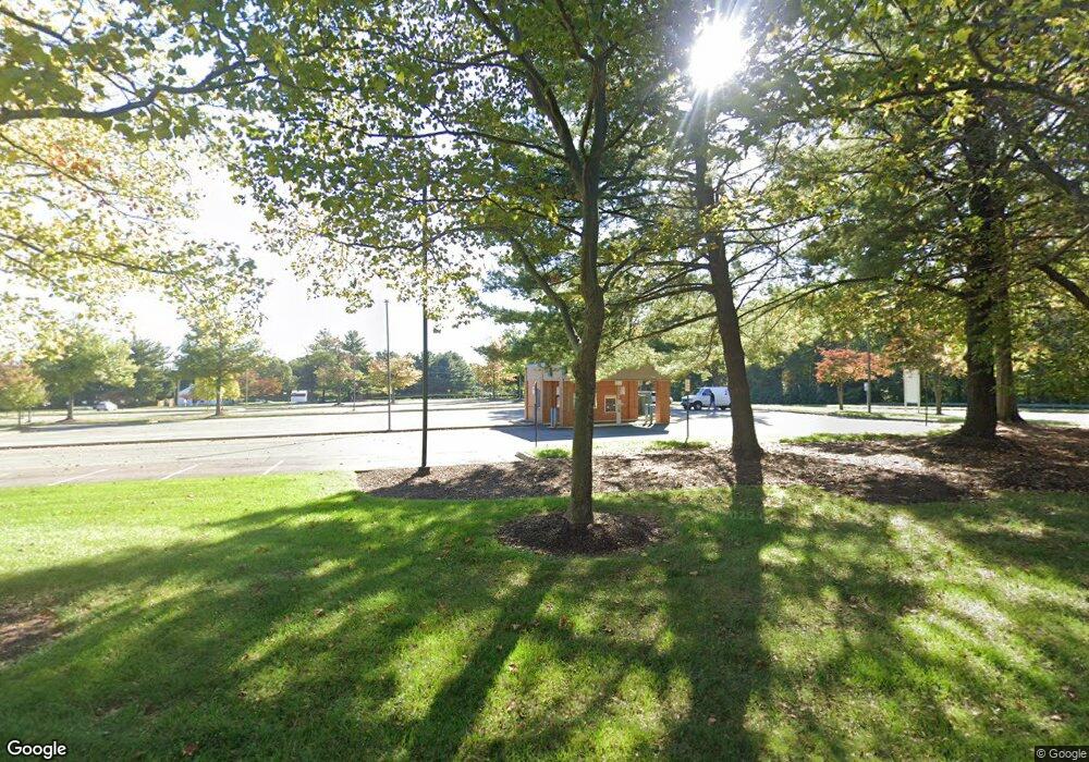 10690 Parkridge Blvd, Reston, VA 20191 - photo 1