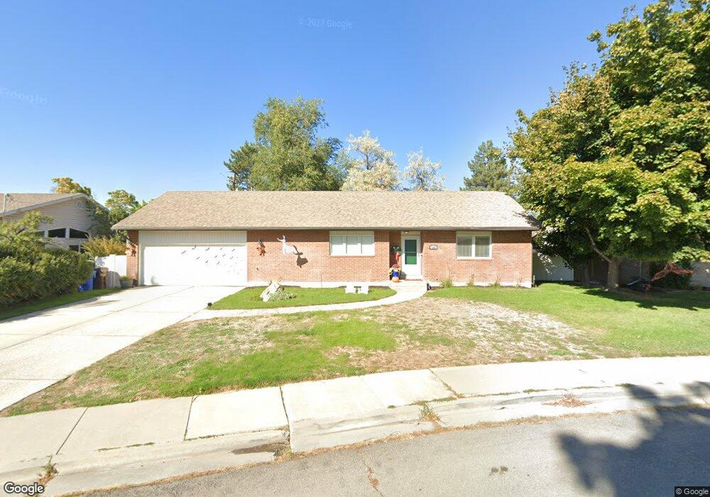 525 Splendor View Cir, Midvale, UT 84047 - photo 1