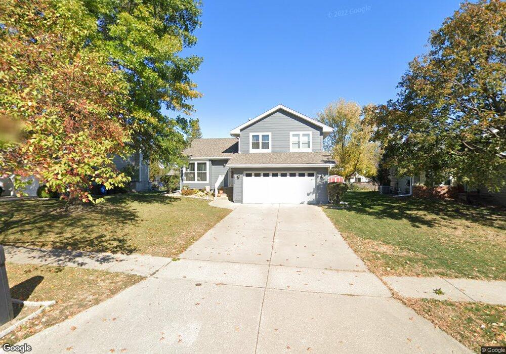 4701 Palm Ave, Des Moines, IA 50310 - photo 1