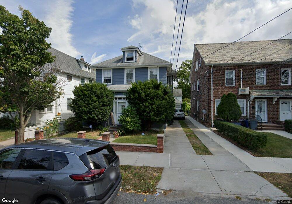 4373 165th St, Flushing, NY 11358 - photo 1