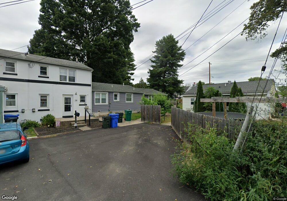 702 Raleigh Ct, Wallingford, PA 19086 - photo 1