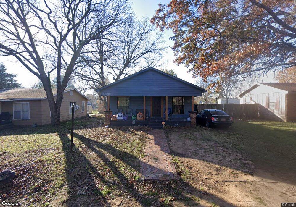 201 W Ragan St, Henryetta, OK 74437 - photo 1