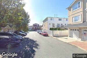 6 Seagate Ct, Port Washington, NY 11050