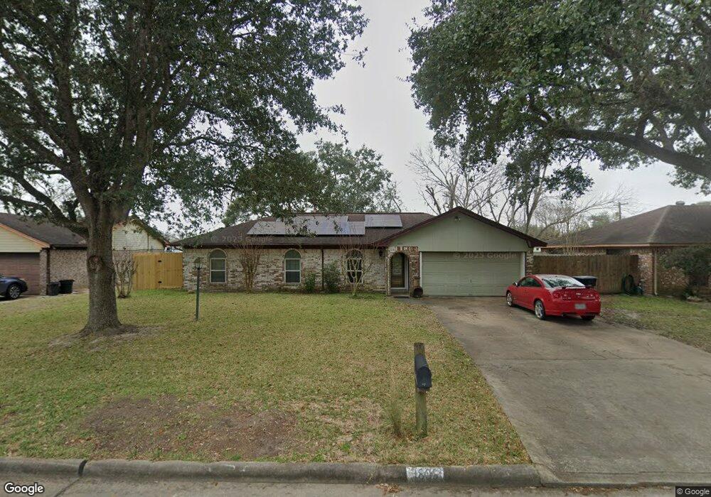 1806 Parkcrest St, Alvin, TX 77511 - photo 1