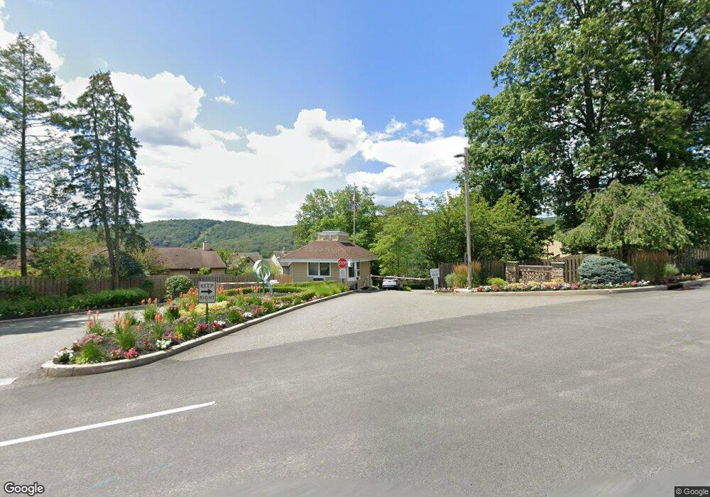 1 Fox Ct, Suffern, NY 10901 - photo 1