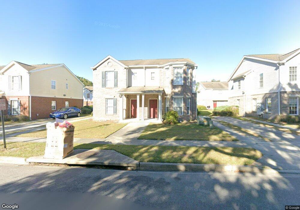 1410 E Waldburg St, Savannah, GA 31404 - photo 1