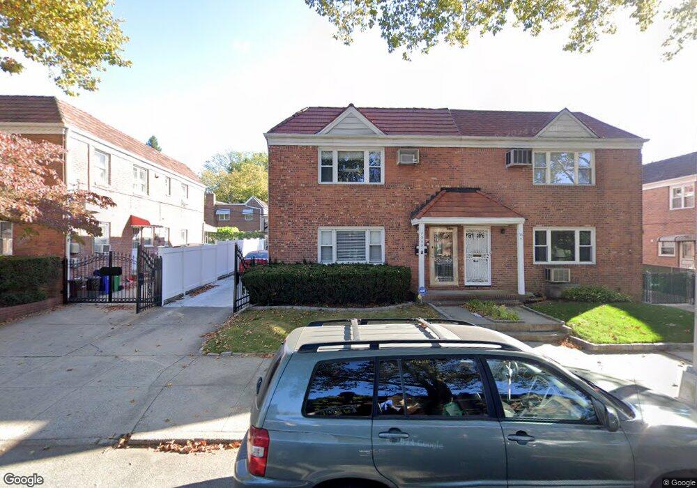 7309 198th St, Fresh Meadows, NY 11366 - photo 1