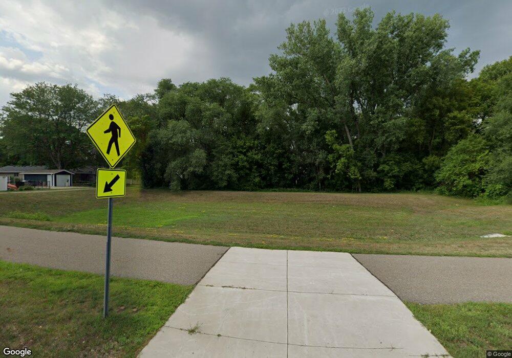 917 2nd St N, Sauk Rapids, MN 56379 - photo 1