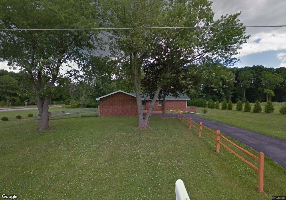 3310 Spring View Dr, Lima, OH 45805 - photo 1