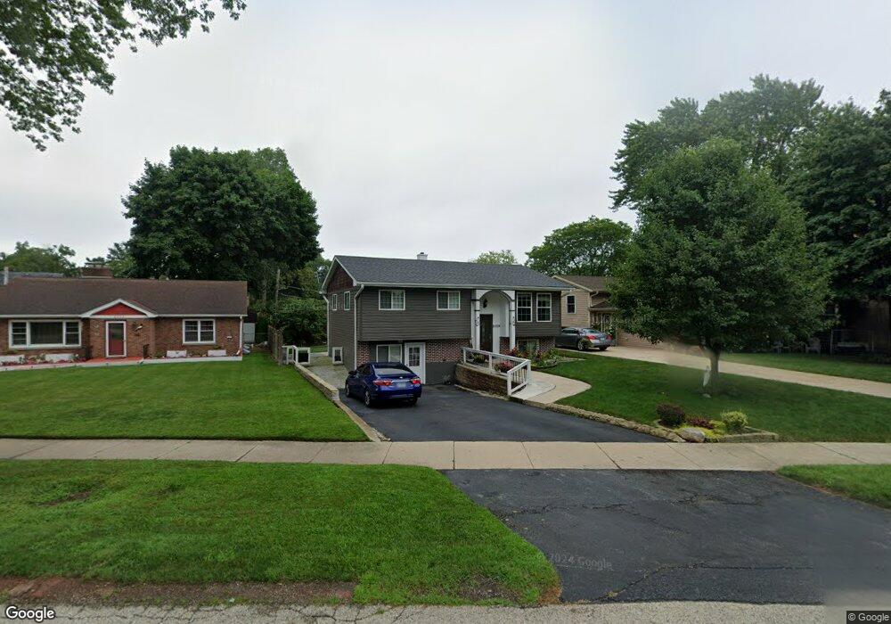 2259 Corona Rd, Waukegan, IL 60087 - photo 1