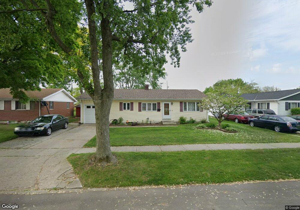 621 Hiawatha Dr, Elkhart, IN 46517 - photo 1