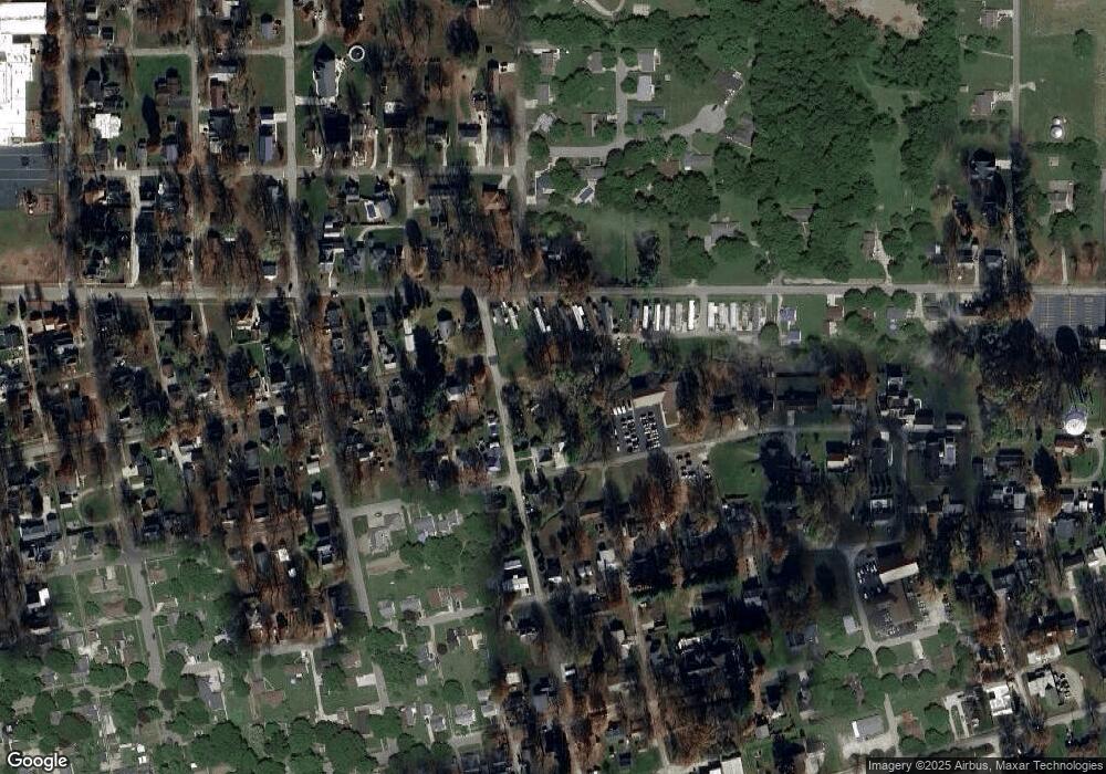 620 10th St, Covington, IN 47932 - photo 1