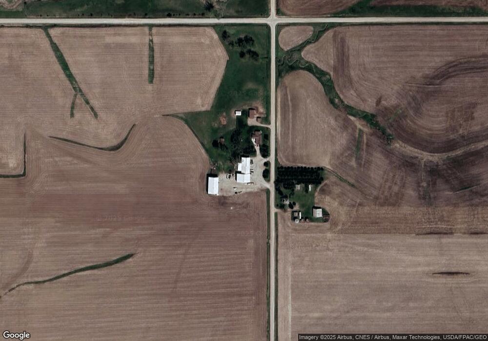 6107 E 48th St S, Newton, IA 50208 - photo 1