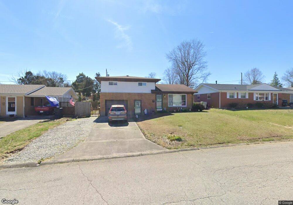 408 Wedgewood Dr, New Albany, IN 47150 - photo 1