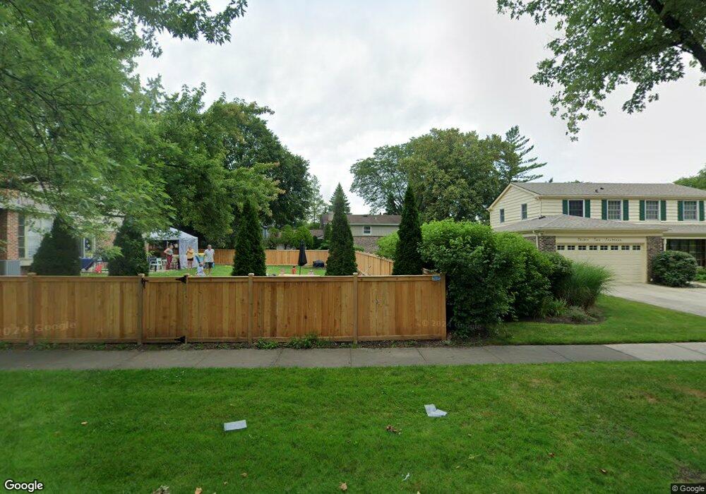 3222 Maple Leaf Dr, Glenview, IL 60026 - photo 1