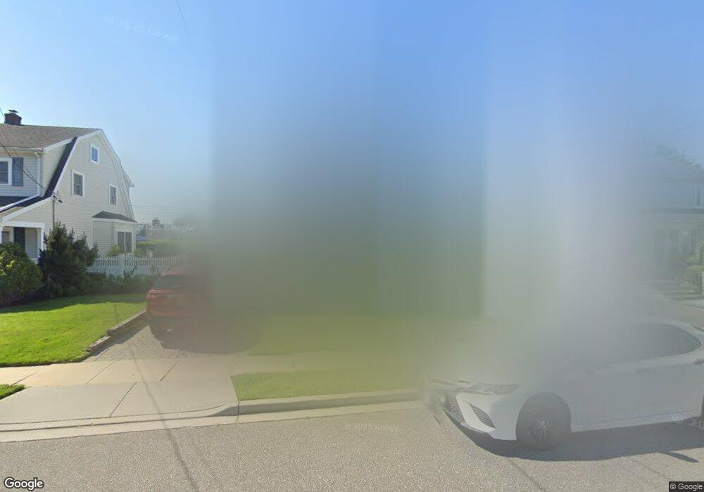 83 Dow Ave, Mineola, NY 11501 - photo 1