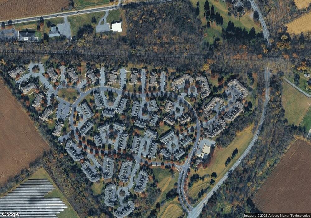 529 Goldfinch Terrace unit 36529, Stewartsville, NJ 08886 - photo 1