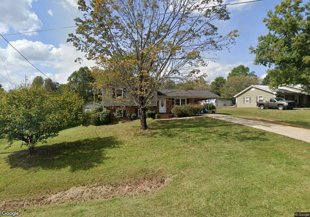 115 Sparrow Ln, Statesville, NC 28625 - photo 1