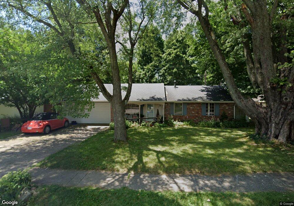 1104 Ridgewood Dr, Plainfield, IN 46168 - photo 1