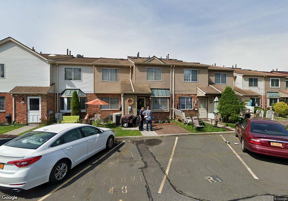 32B Franklin Ln unit 98B, Staten Island, NY 10306 - photo 1