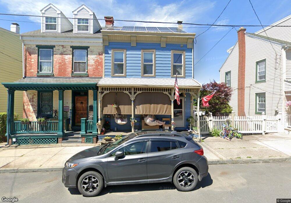 210 N 3rd St, Hamburg, PA 19526 - photo 1