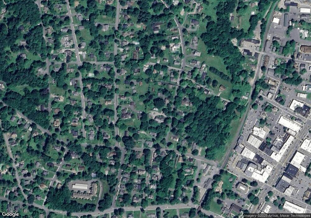 17 Castle Hill Ave, Great Barrington, MA 01230 - photo 1