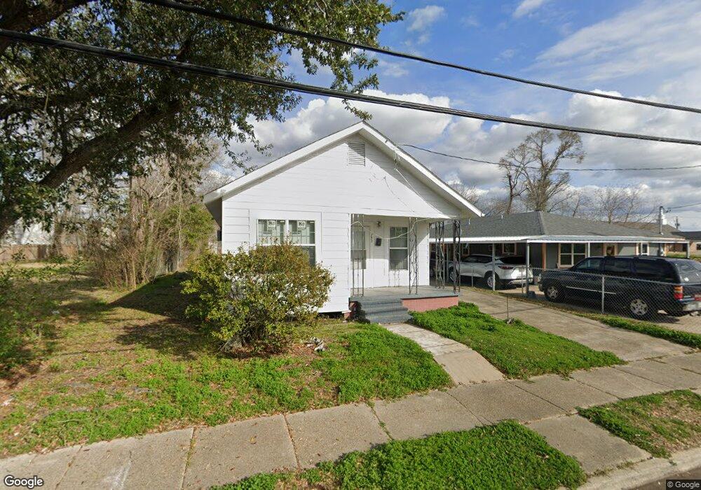 743 S Lyons St, Lake Charles, LA 70601 - photo 1