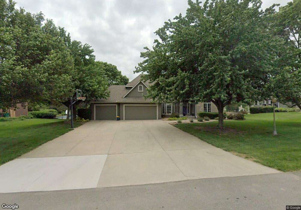 4140 SW Eagle Point Rd, Topeka, KS 66610 - photo 1